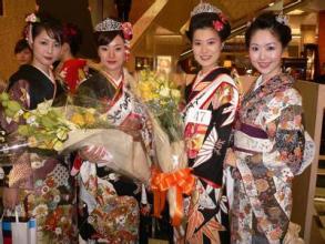 想不到日本女人和服真正用处竟是4